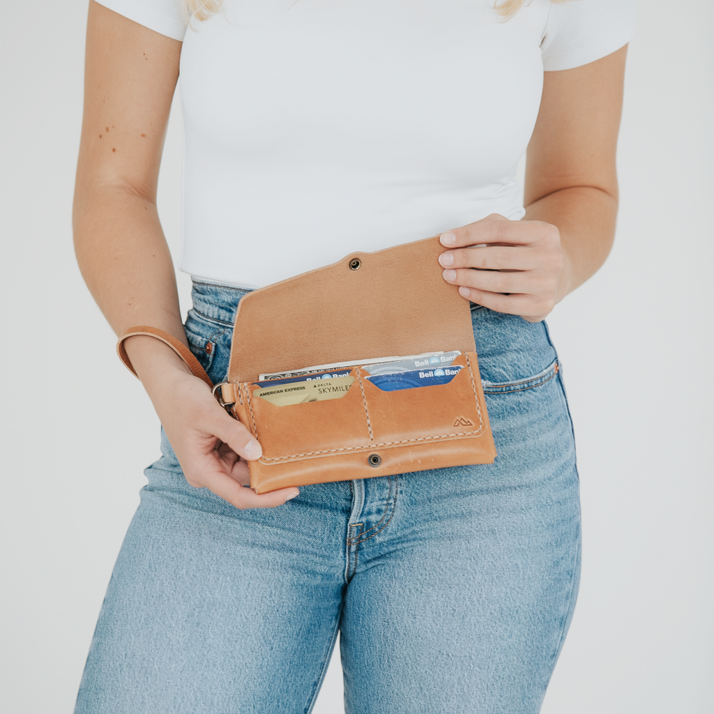 Helena Clutch