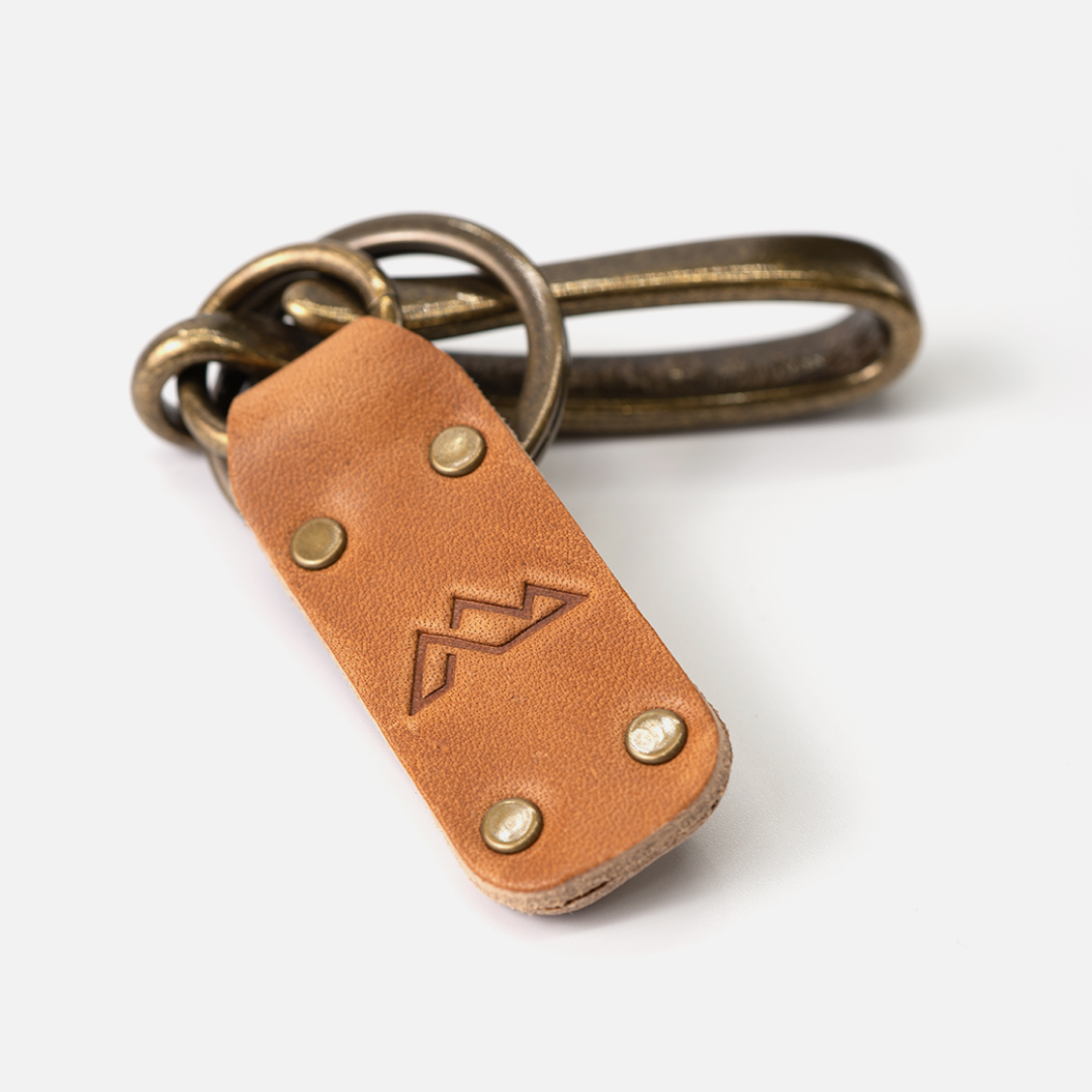 Handmade Leather Leather Keychain With Fashionable Key Buckle